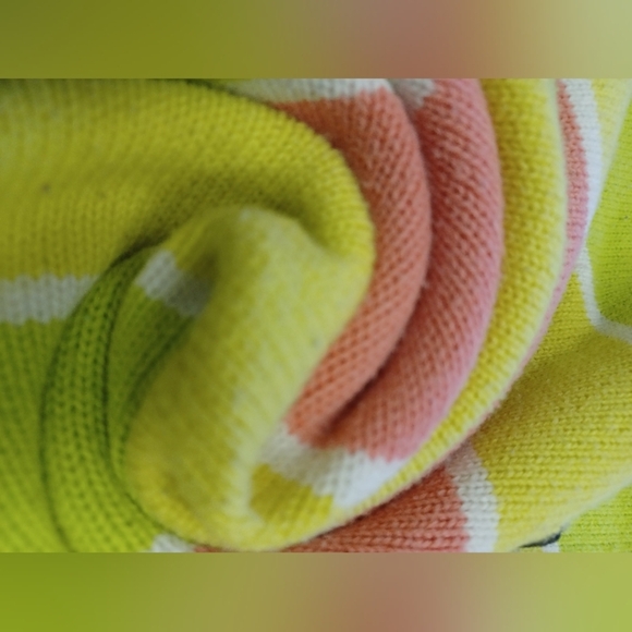 Teddy Fresh EUC Knit L/S Sweater Pink Green Size Medium - Picture 6 of 8